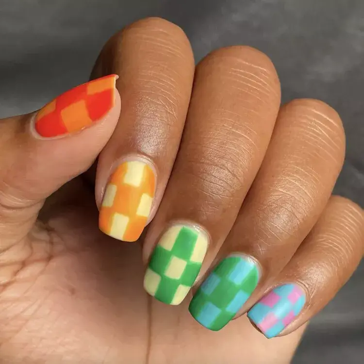 Square Nails Bold Checkerboard