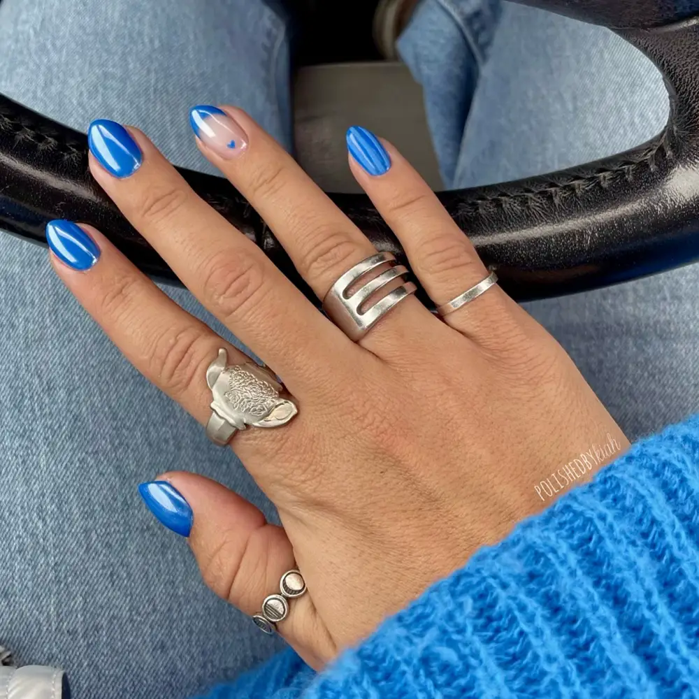 blue nails